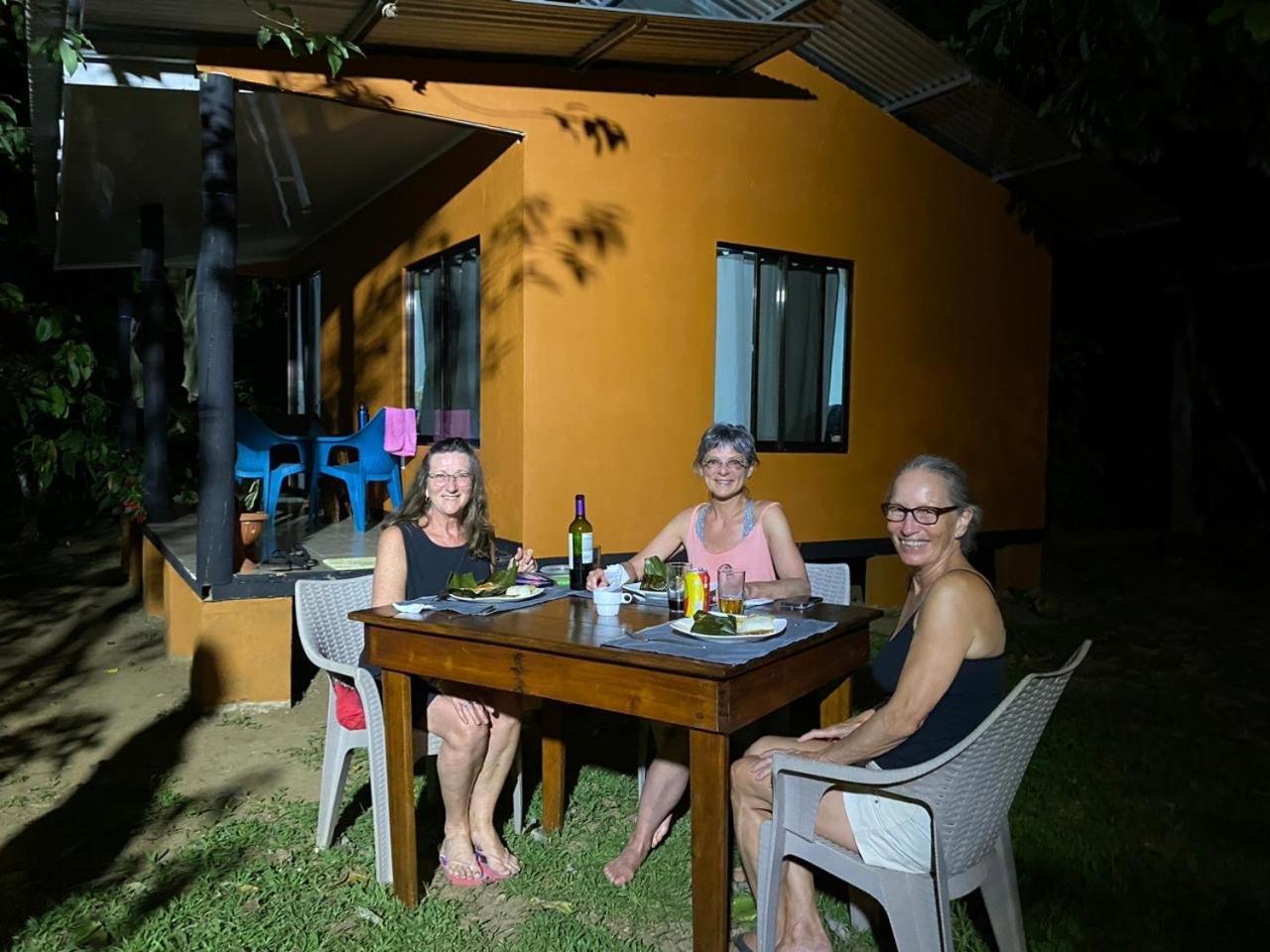 Cabinas Corcovado Green Parrot, Los Planes Drake Drake Bay Zewnętrze zdjęcie